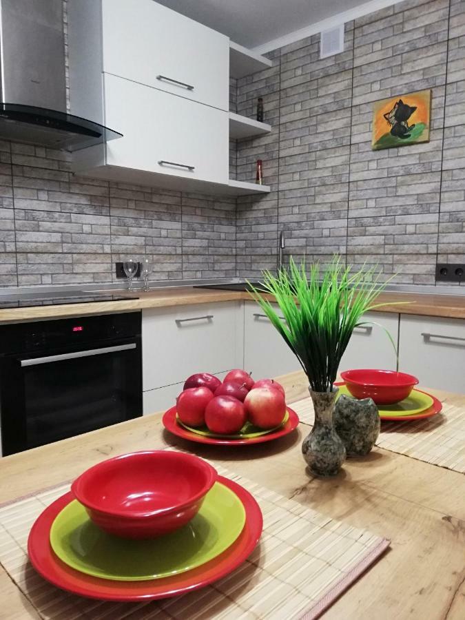 Helena Apartments On Mira 61 Mogilev Luaran gambar